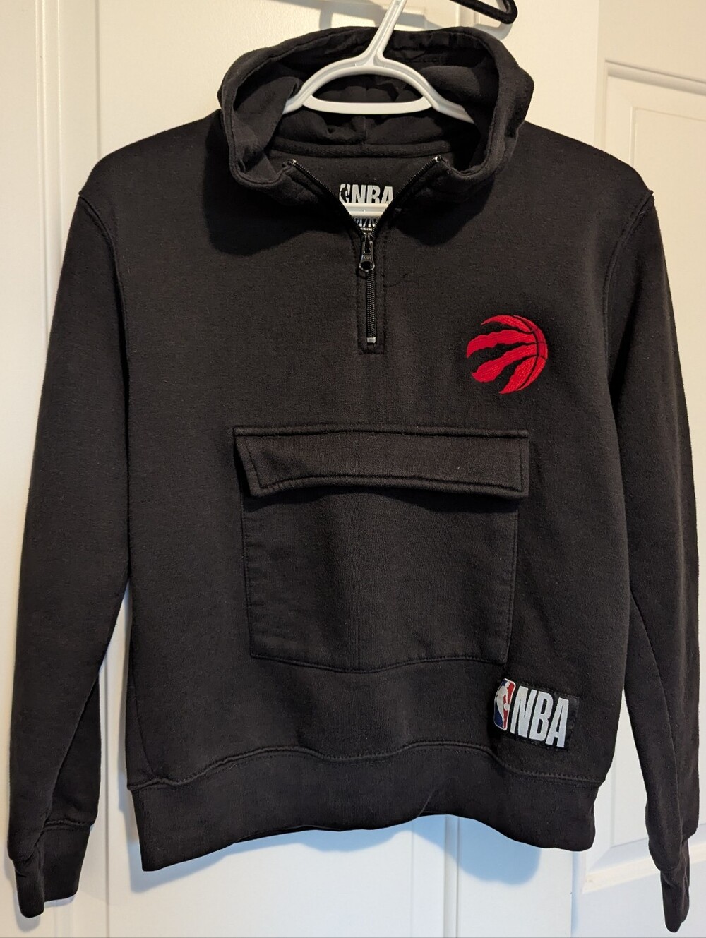 NBA Raptors Black Half-Zip Pullover Hoodie Yth Medium